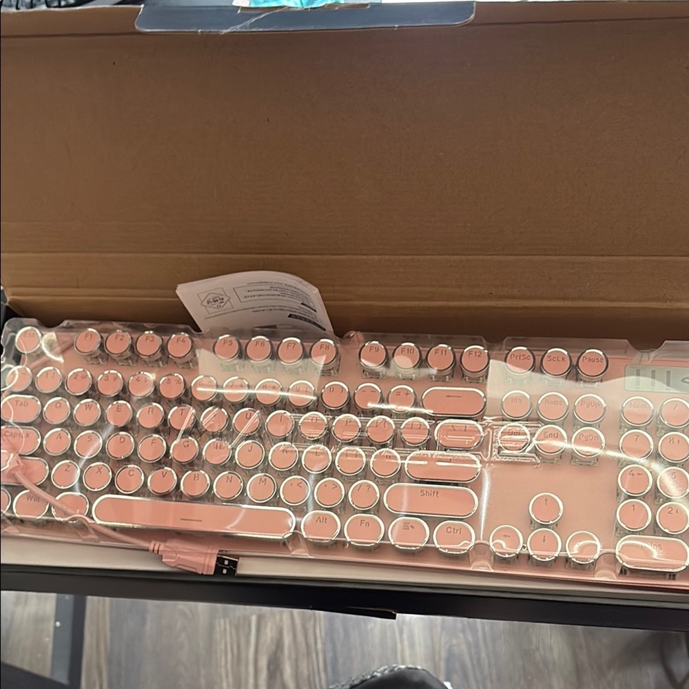 Typewriter Mechanical Wired Gaming/Home Office Keyboard